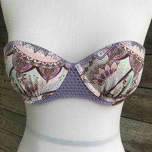 Victoria’s Secret bathing suit top